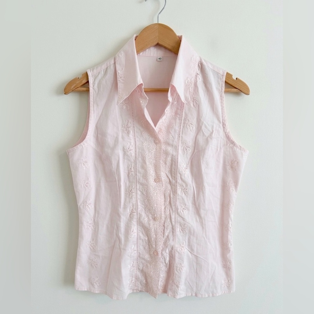 Sleeveless Embroidered Collared Blouse - Light Pink